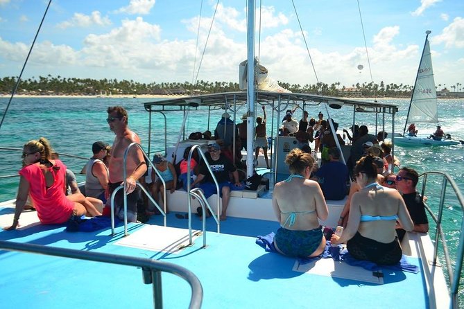 Party boat in Catamaran with Open Bar Only Adults + Snorkeling - Drinks and Snacks: What You’ll Actually Taste
