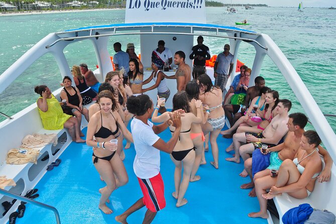 Party boat, Snorkeling, Sand-bar open bar in Bávaro Beach - Price and Value: Is $54 Actually a Good Deal?