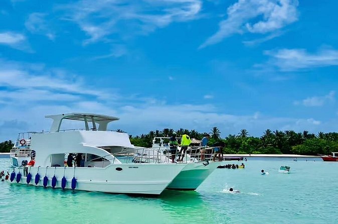 Party Boat Tour in Punta Cana - Stop 1: Snorkeling With Life Jackets and Snorkel Glasses