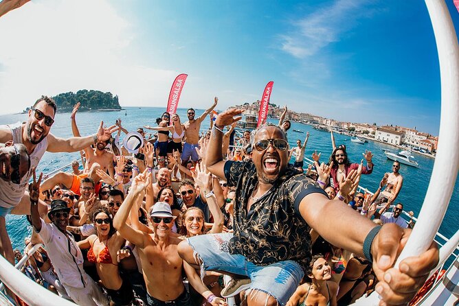 Party Boat Tour in Punta Cana - Entering the Day: The 2:30 am Start and Round-Trip Pickup