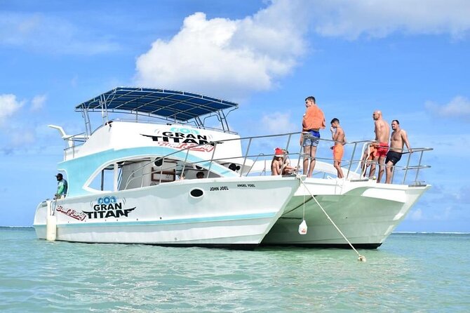 Party Boat /View Dolphins / Snorkling /Free Drinks and Transportation - What the Day Feels Like Once You’re on Board