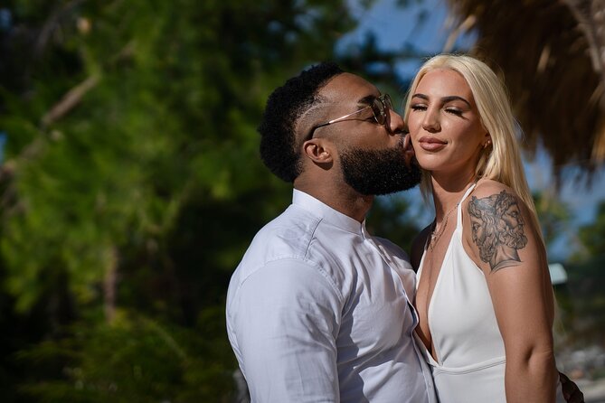 Photographer in Punta Cana, professional photo shoot - How the shoot keeps you looking natural (even if you hate posing)