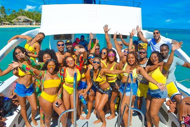 Private Adult Only Hip Hop Party Boat with Live DJ - Cruise Along the Coast: DJ Energy Meets White Sand Views