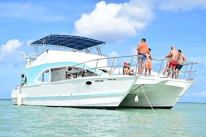 Private Catamaran Party with Snorkeling and Unlimited Drink - Stop One, Cabeza de Toro Reef: Snorkeling With Equipment Ready