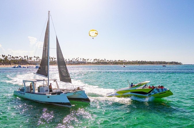 Private Catamaran + Private Parasailing - up to 20 passengers - Snorkeling and water breaks: what the included gear means for your day