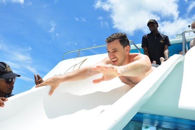 Private Luxury Double Slide Party Boat - Snorkeling at the reef: how to get the most from the shallow-water experience