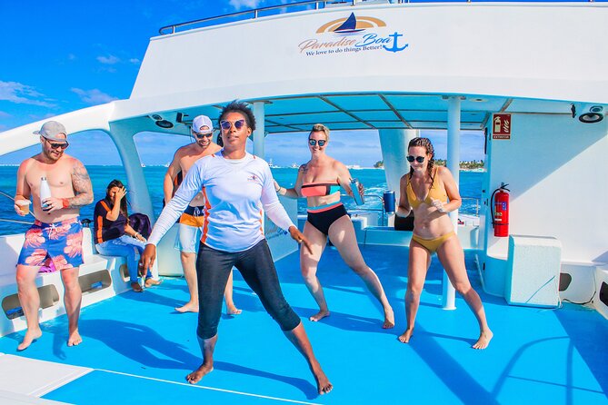 Private Luxury Party Boat with Slide - Key things that make this Punta Cana boat party work