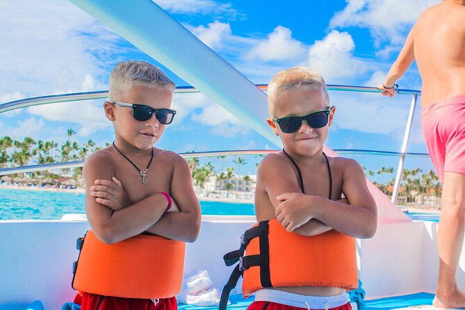 Private Luxury Party Boat with Slide - Open bar and snacks: fun, but set your expectations right