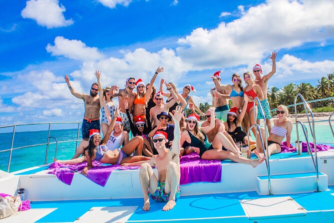 Private Luxury Party Boat with Slide - A fun, family-friendly vibe with a real crew energy
