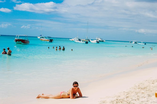 Private Saona Island Excursion - Lunch on Saona: Buffet-Style, Private Setting, and a Vegetarian Option