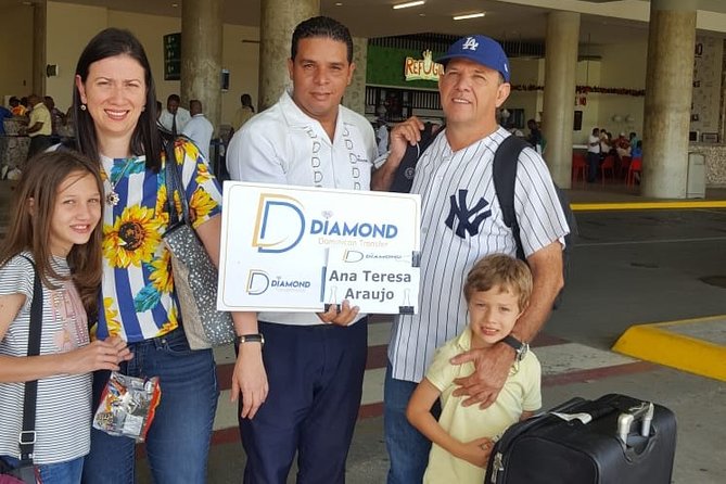 Private Transfer 1 way Punta Cana Airport and Bayahibe, La Romana - Meeting your driver at Punta Cana Airport, how to make it easy