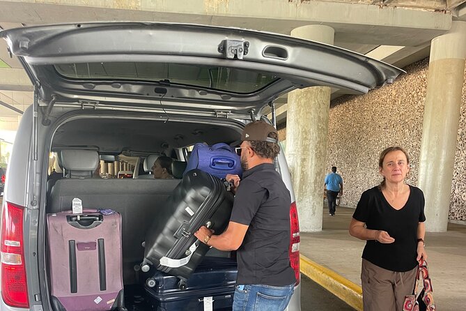 Private Transfer from Punta Cana Airport to Hotels - The Ride Experience: AC, Internet, and Mobile Recharging