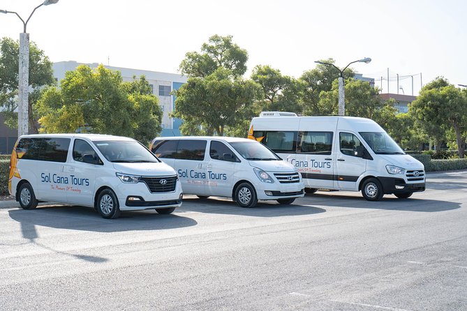 Private Transfer from Santo Domingo Airport to Punta Cana and Bavaro Hotels - The Van Comfort: Air Conditioning and a Long-Haul Rhythm