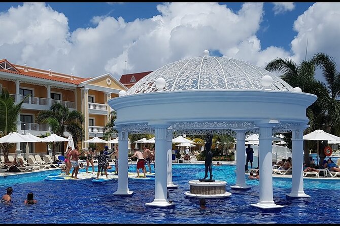 Private Transfer Punta Cana Airport to/from Bahia Principe Aquamarine - What the Ride Feels Like: Comfort and a Realistic 29 Minutes