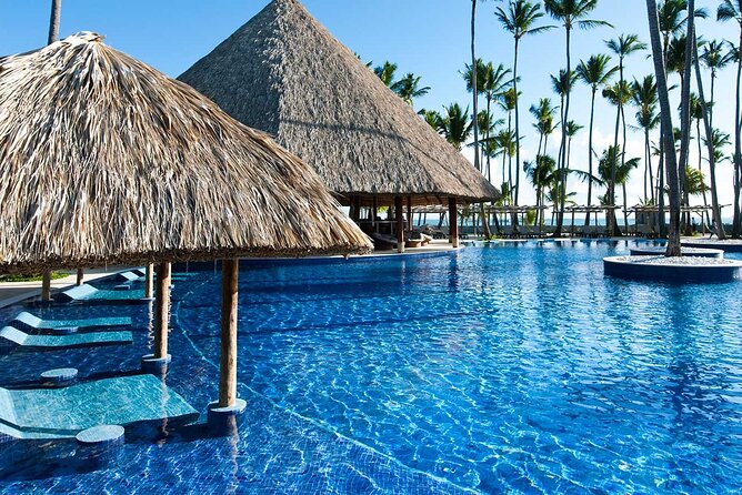 Private Transfer Punta Cana Airport to/from Barcelo Bavaro Beach - Meet and Greet That Actually Finds You