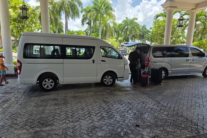 Private Transfer Punta Cana Airport to/from Bávaro hotels & zones - The ride itself: air-conditioning, Wi-Fi, and realistic timing