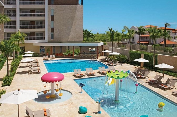 Private Transfer Punta Cana Airport to/from Dreams Dominicus La Romana - Price and value: $105 per group up to 6, and why that can be smart
