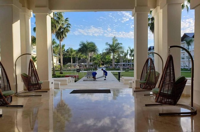 Private Transfer Punta Cana Airport to/from Dreams La Romana - Safety, luggage help, and small perks you will notice