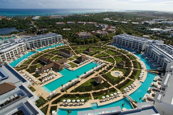 Private Transfer Punta Cana Airport to/from Falcon By Melia - Punta Cana airport transfer, the practical version