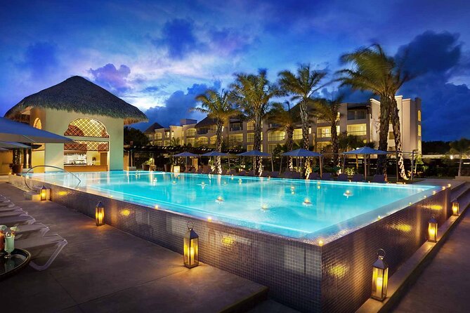 Private Transfer Punta Cana Airport to/from Hard Rock Punta Cana - The drive to Hard Rock Punta Cana, AC comfort and fewer surprises