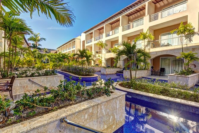 Private Transfer Punta Cana Airport to/from Hideaway by Royalton - The Direct Ride: Air-Conditioned Comfort, No Detours