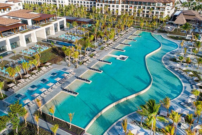 Private Transfer Punta Cana Airport to/from Lopesan Costa Bavaro - The Return Trip to PUJ, Built for Catching Your Flight