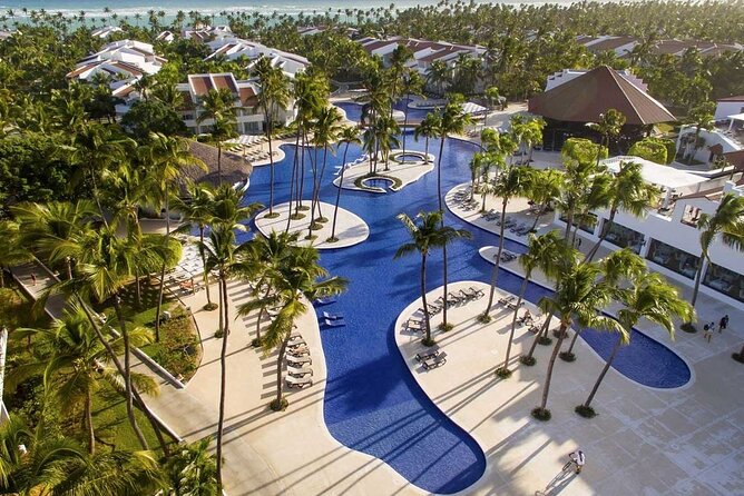 Private Transfer Punta Cana Airport to/from Occidental Punta Cana - Airport Arrival and the Name-Plate Pickup