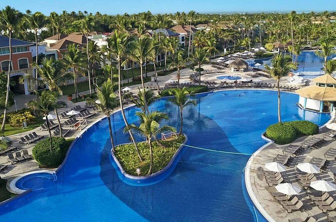 Private Transfer Punta Cana Airport to from Ocean Blue and Sand - Price and value: when $40 is a win and when it is not