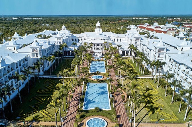 Private Transfer Punta Cana Airport to from Riu Palace Punta Cana - Price and Value: How $40 Per Group Really Works