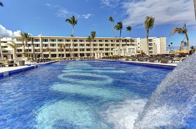 Private Transfer Punta Cana Airport to/from Royalton Bavaro - Communication that actually helps: SMS from Julio and mobile ticket