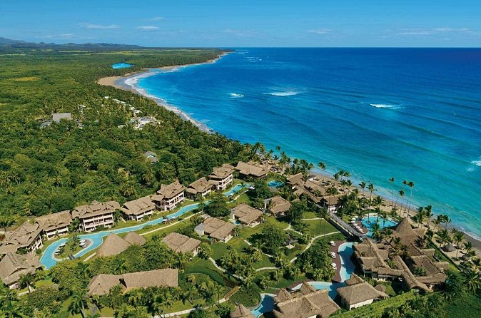 Private Transfer Punta Cana Airport to/from Zoetry Agua Punta Cana - Service style and what it includes