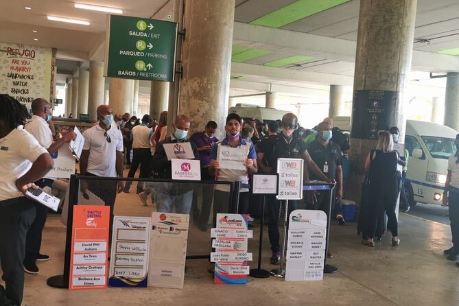 Private Transfers – Punta Cana Airport to Bávaro Hotels - Shopping time in Punta Cana: souvenirs, cacao, coffee, and a reality check