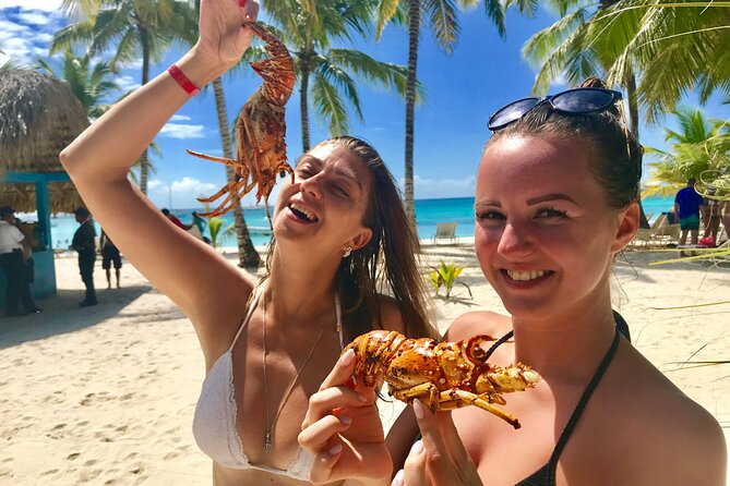 PRIVATE VIP tour Saona Island with Snorkeling, Starfish, Turtles - Time on the Clock: How the 8 Hours Feels in Real Life