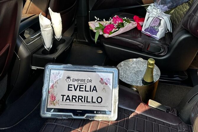 PUJ-Bavaro/Punta Cana (ONE WAY) LUXURY - Bilingual Chauffeurs You Can Actually Understand