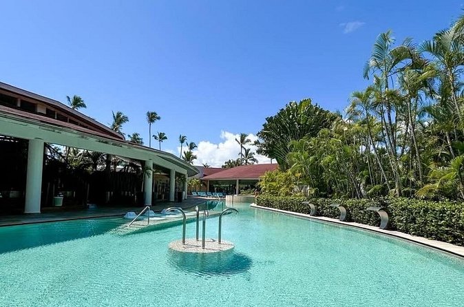 (PUJ) Punta Cana Airport Private Transfers to Hotels - The Ride Quality: Air Conditioning, Legroom, and Room for Your Stuff