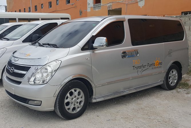 Punta Cana Airport (PUJ) To Cap Cana Hotels (One way) - The vehicle and driver experience that keeps it calm