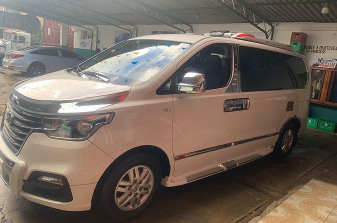Punta Cana Airport Rides - On the ride: WiFi, coolers, and clean comfort