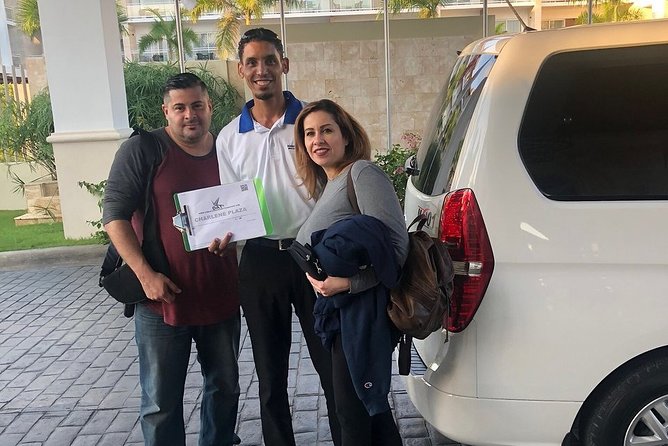 Punta Cana Airport to ALL IBEROSTAR RESORTS in PUNTA CANA R/T - The pickup: name sign, luggage help, and a calm start