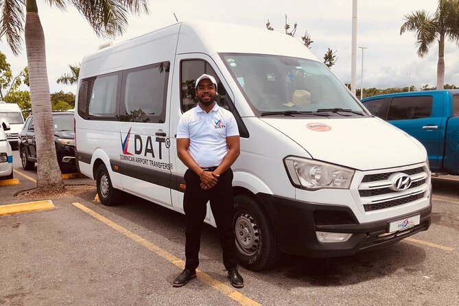 Punta Cana Airport to HYATT ZIVA & ZILARA RESORTS in CAP CANA R/T - Who should book this Hyatt Ziva and Zilara airport transfer