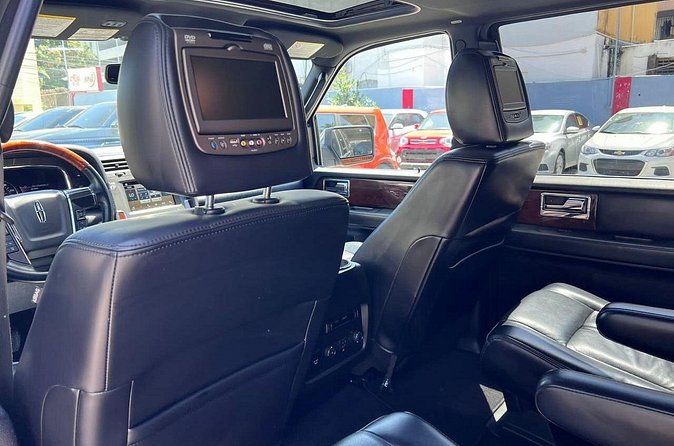 Punta Cana Airport Transfer: Luxuty Ride to Your Hotel - Comfort details that make the first hour feel easier