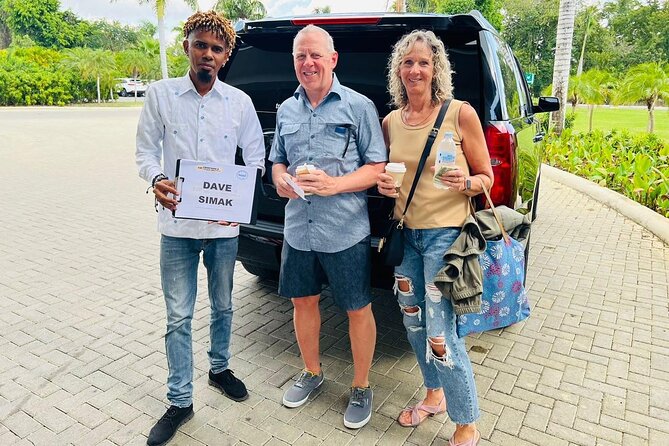 Punta Cana Airport Transportion Round-Trip to Hotels in Punta Cana - Hotel to airport return: the pickup you must manage (gently, but firmly)