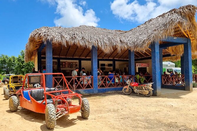 Punta Cana Buggy Adventure Caves and Beaches - How the buggy adventure works on the road