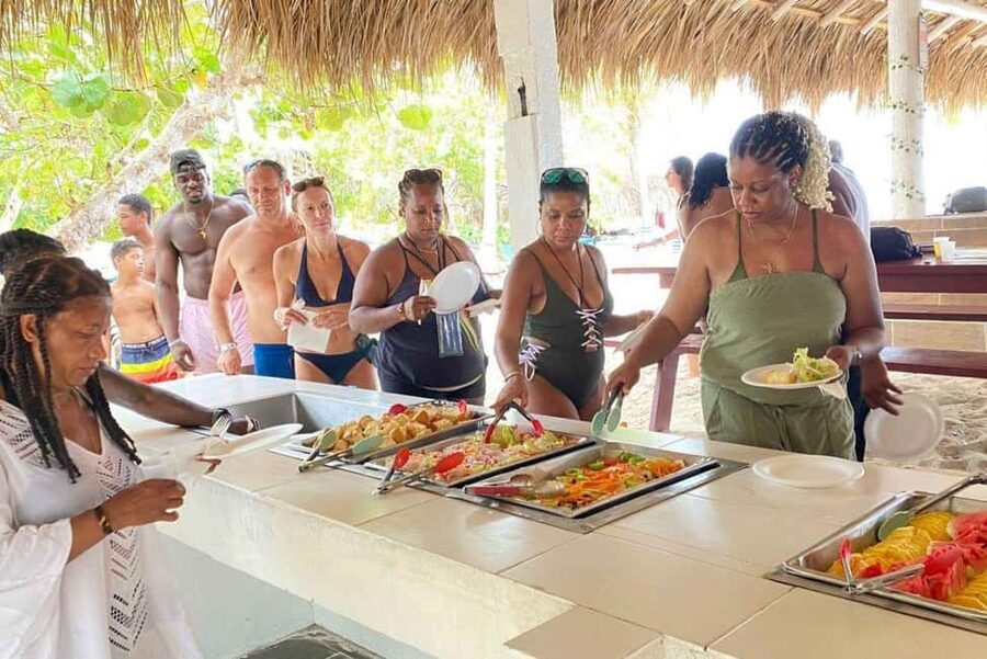 Punta Cana: Catalina Island Snorkeling Trip with Lunch - Boat ride and snorkeling setup: what you’ll want ready