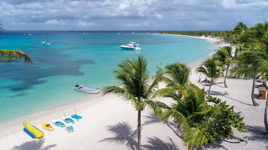 Punta Cana: Catalina Island Snorkeling Trip with Lunch - Catalina Island beach time and buffet lunch: where the day cools down