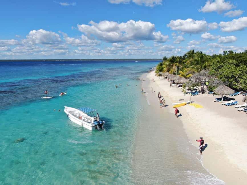 Punta Cana: Catalina Island Snorkeling Trip with Lunch - The La Romana pickup to port transfer: good news and one real risk