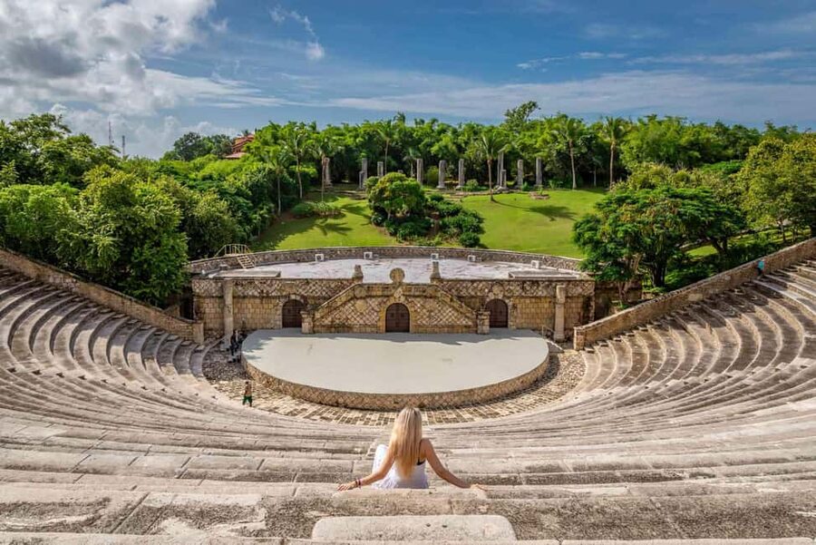 Punta Cana: Catalina Snorkeling & Altos de Chavón Day Trip - Key highlights you should care about