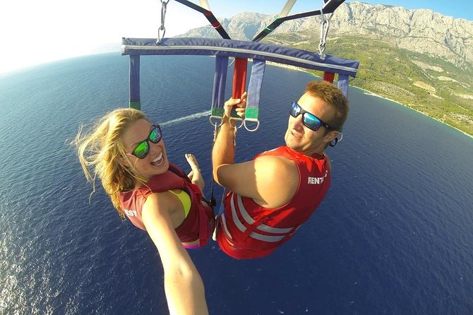 Punta Cana Combo Tour: Snorkeling, Catamaran Cruise & Parasailing - The catamaran cruise: where the day turns into a party