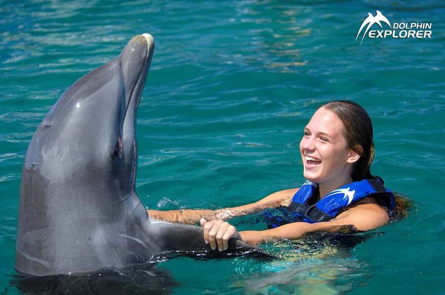 Punta Cana Dolphin Adventure: 40-Minute Interaction - Who Can Join: The 1-Meter Rule, Age Minimum, and Pregnancy Limits