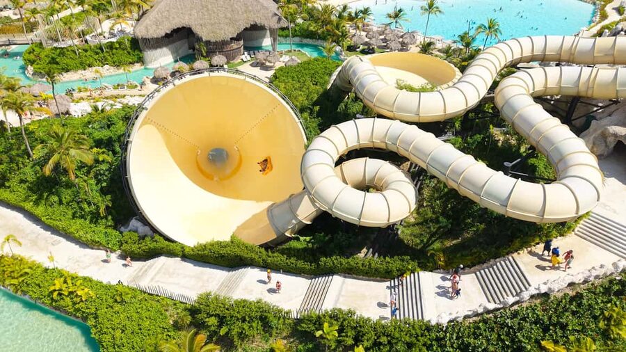 Punta Cana: El Dorado Water Park Entry with Hotel Transfers - How the park day works, slides and slow time in the same loop
