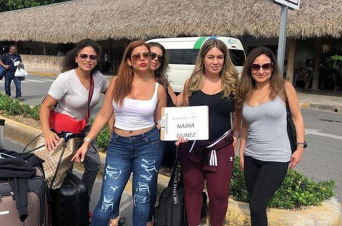 Punta Cana: Exclusive Luxury Transfer Airport to Your Hotel - Where you end up: getting to Bávaro smoothly